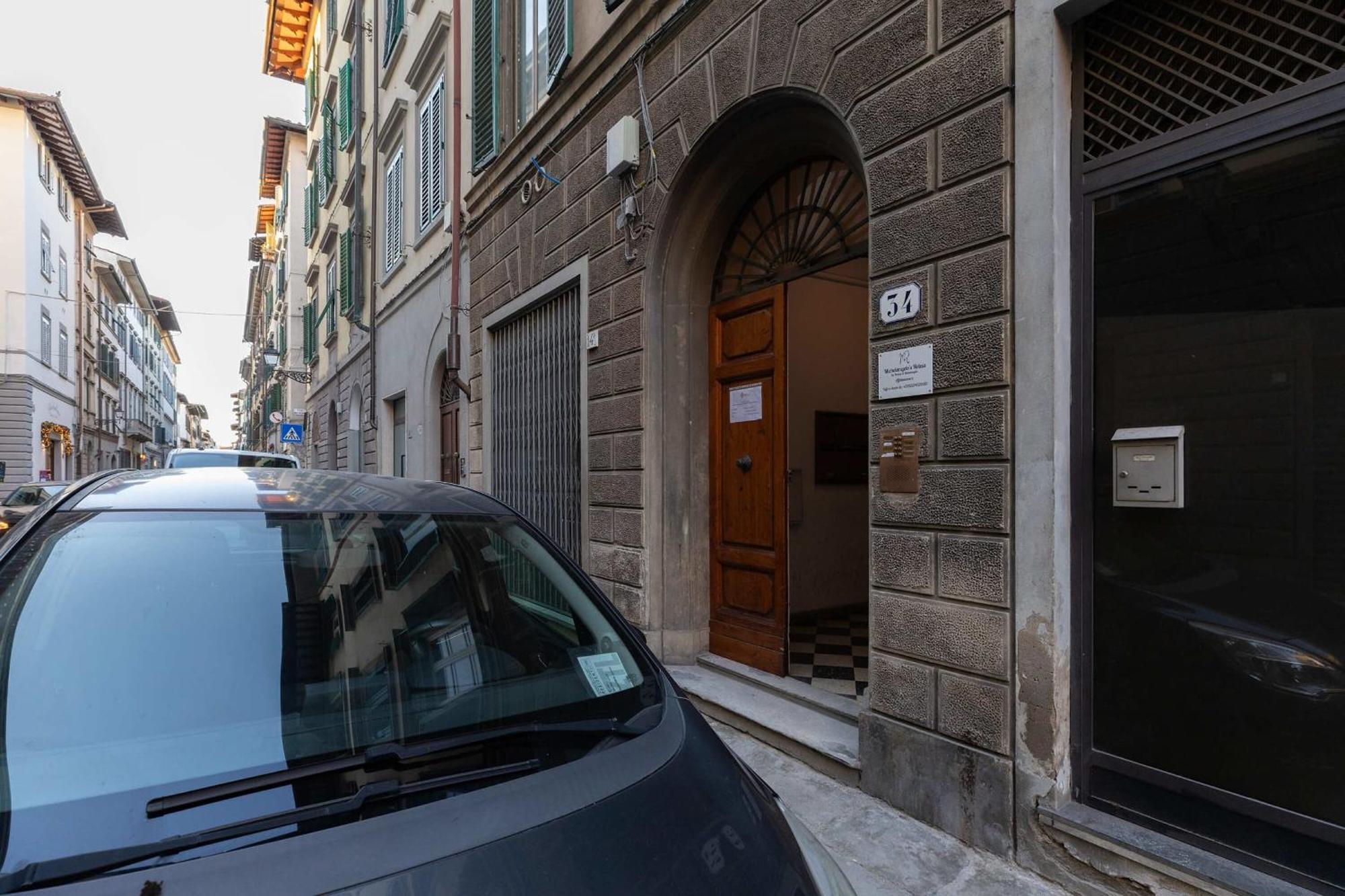 Santacroce Nest-hosted By Sweetstay